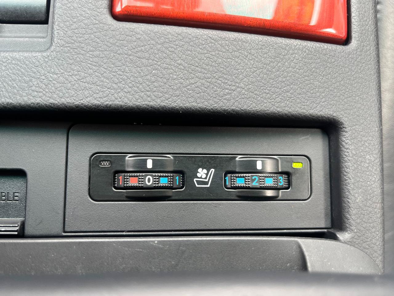 Used 2010 Lexus RX 450h AWD w/ Premium Pkg image 37