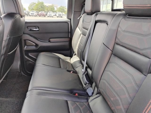 Used 2025 Nissan Frontier PRO-4X w/ Pro Premium Package AWD/4WD image 10