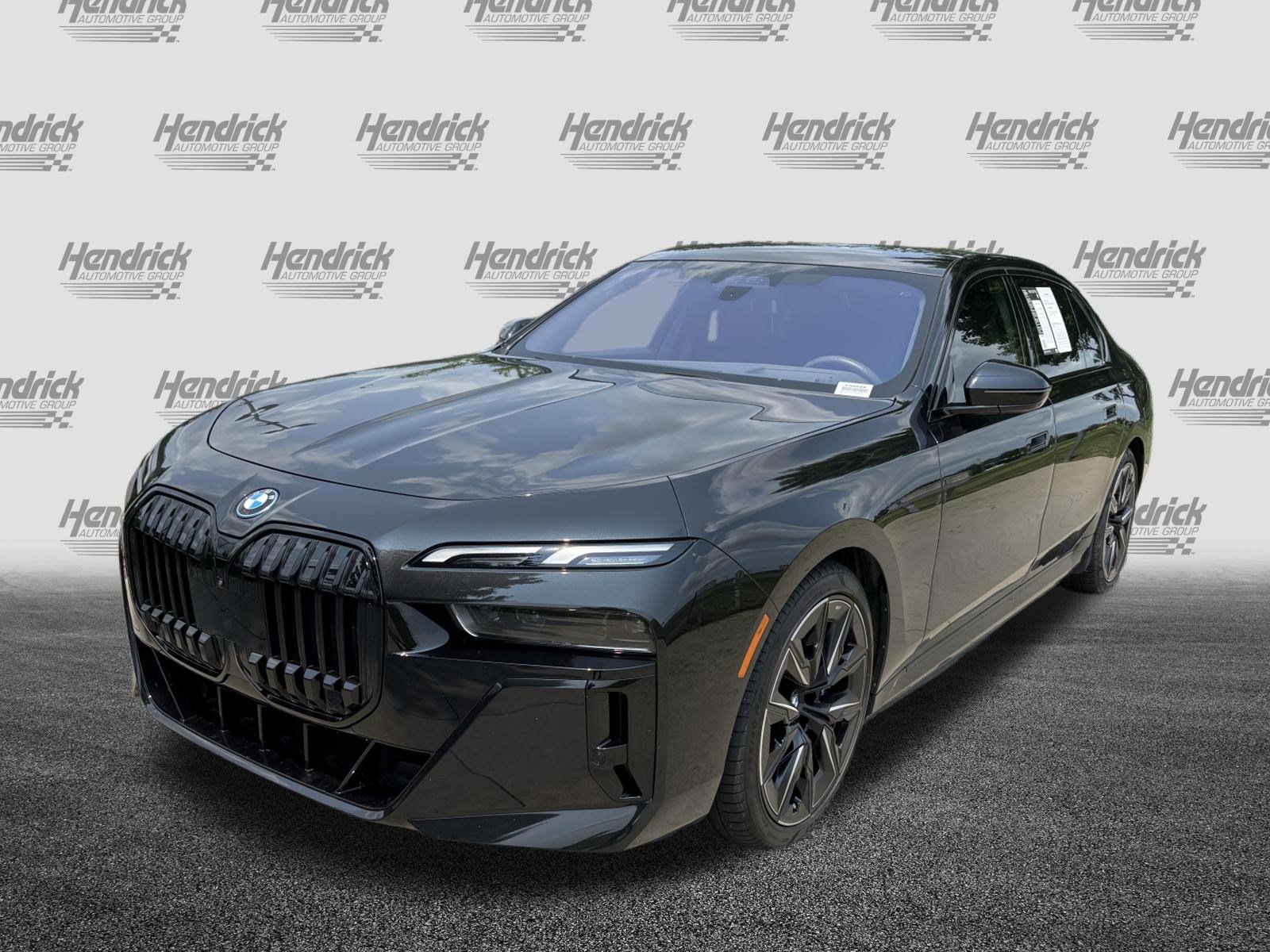 Used 2023 BMW i7 xDrive60 AWD/4WD image 10