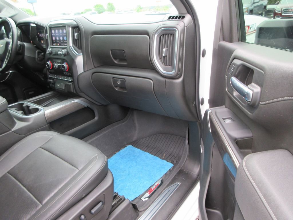 Used 2023 Chevrolet Silverado 3500 LTZ AWD/4WD image 24