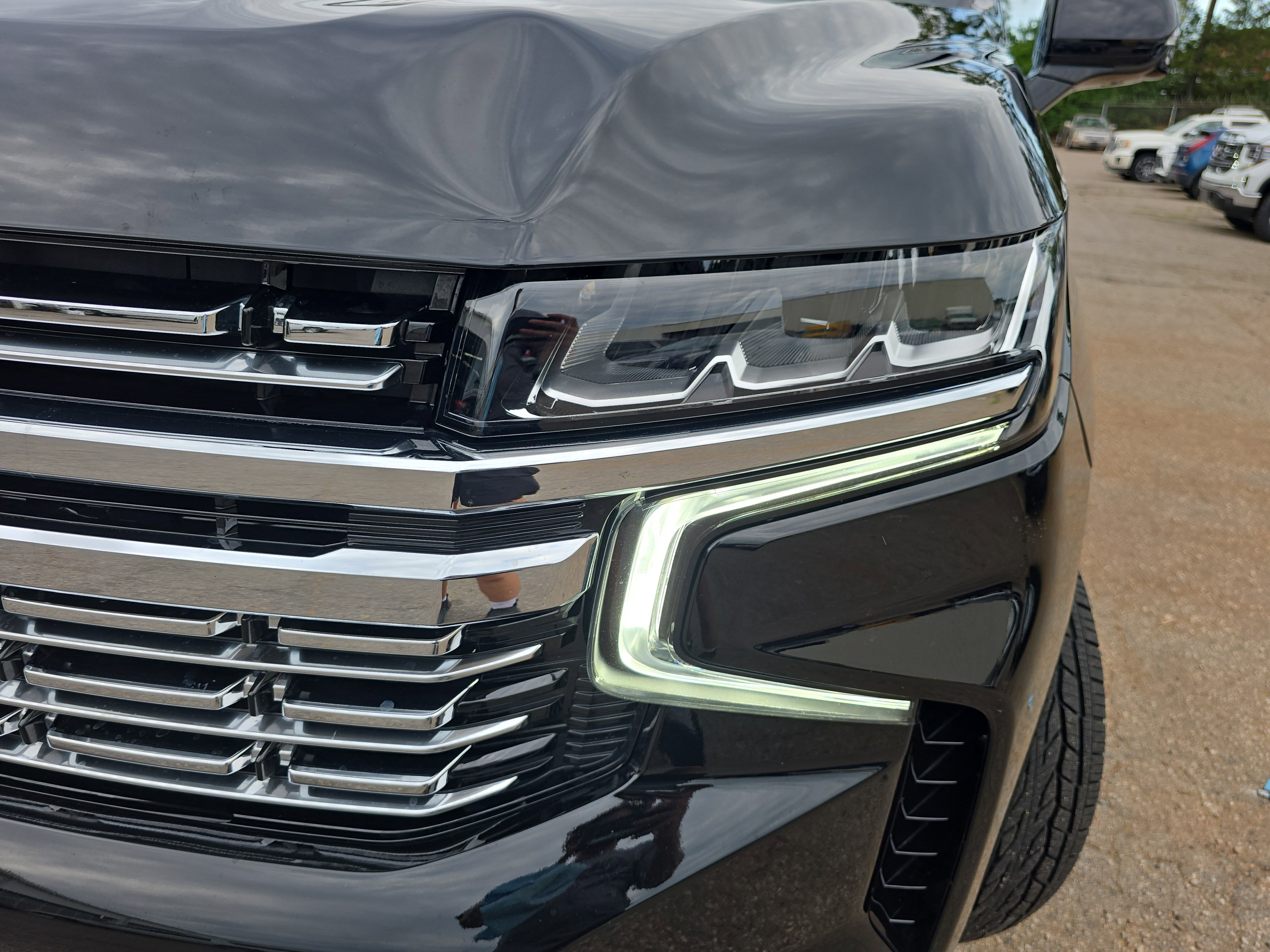Used 2024 Chevrolet Tahoe RST w/ RST Performance Edition AWD/4WD image 32