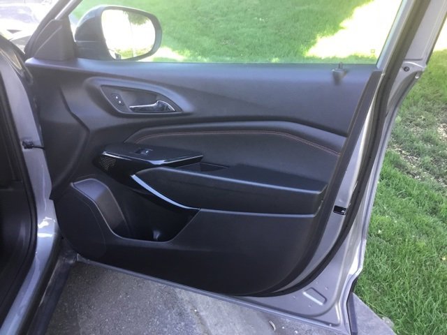 Used 2025 Chevrolet Trax RS w/ Driver Confidence Package image 24