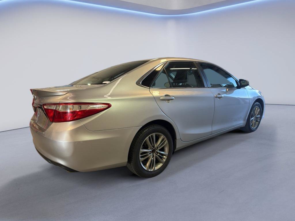 Used 2016 Toyota Camry SE FWD image 8