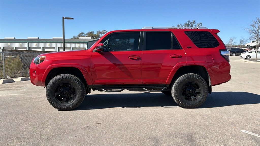 Used 2017 Toyota 4Runner SR5 image 12
