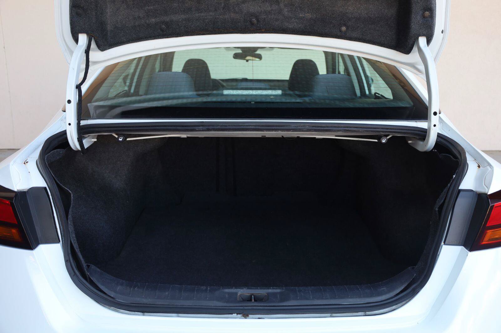 Used 2021 Nissan Altima 2.5 S FWD image 14