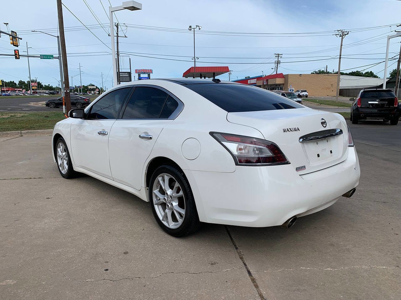 Used 2012 Nissan Maxima 3.5 SV w/ Premium Pkg FWD image 5