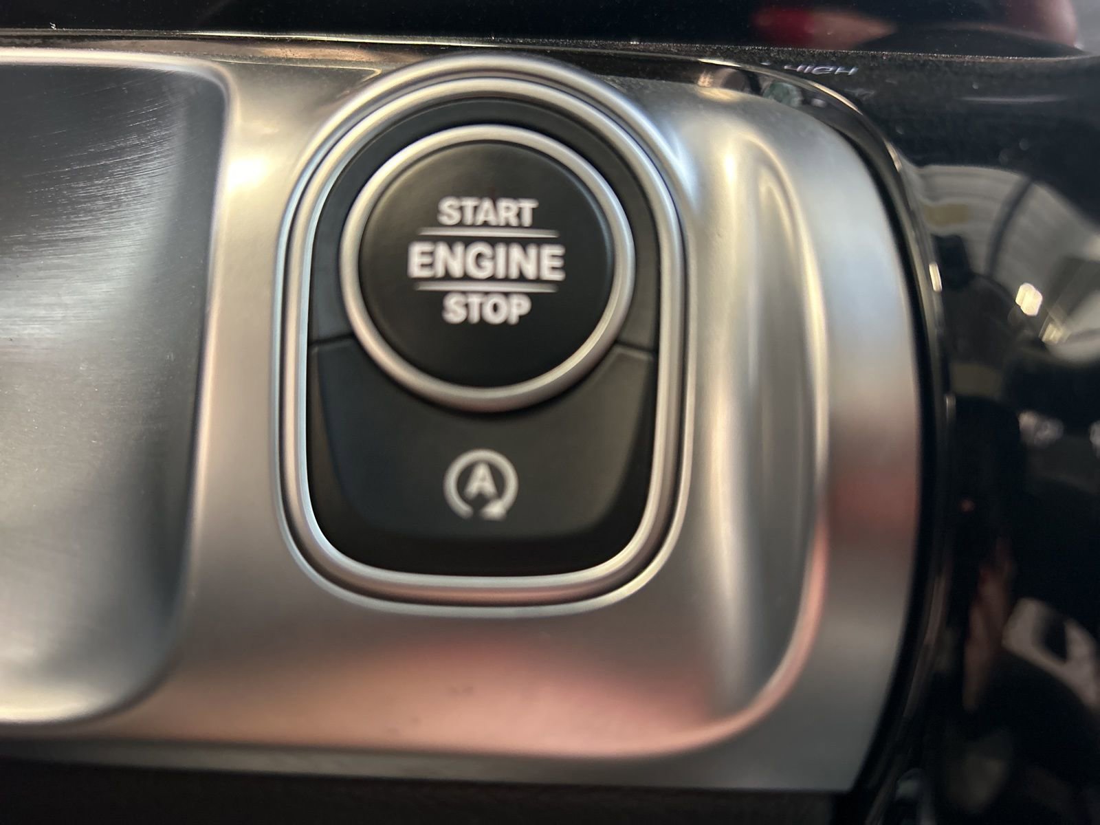 Used 2020 Mercedes-Benz GLB 250 4MATIC image 29