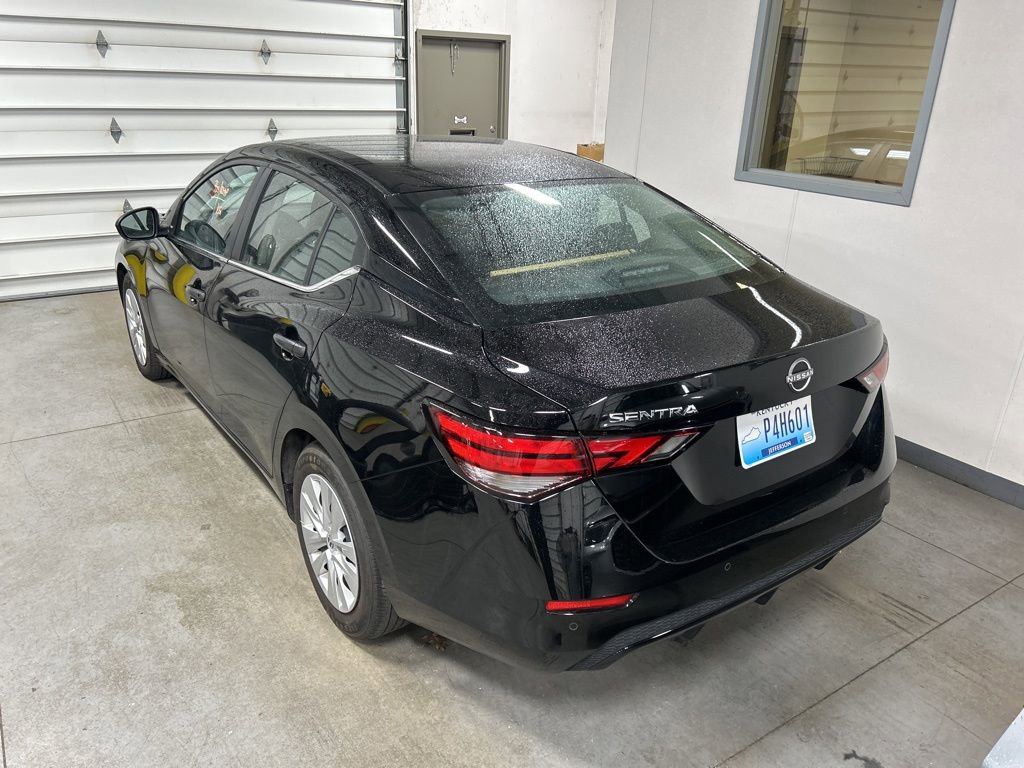 Used 2025 Nissan Sentra S image 5