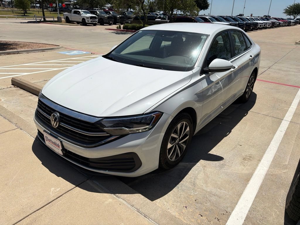 Used 2023 Volkswagen Jetta S FWD image 4
