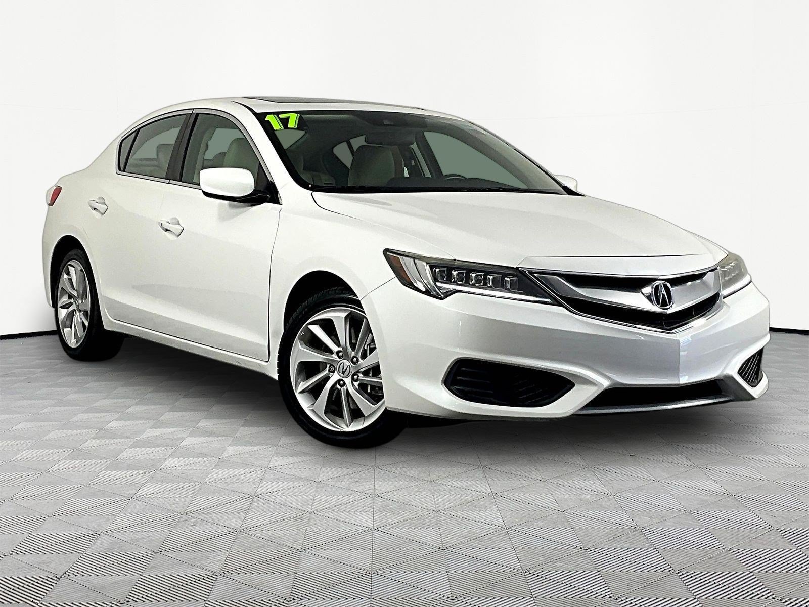 Used 2017 Acura ILX FWD image 3