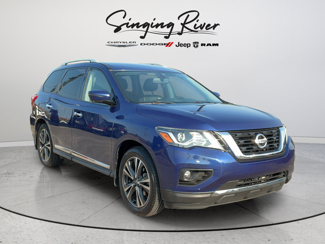 Used 2019 Nissan Pathfinder Platinum FWD image 1
