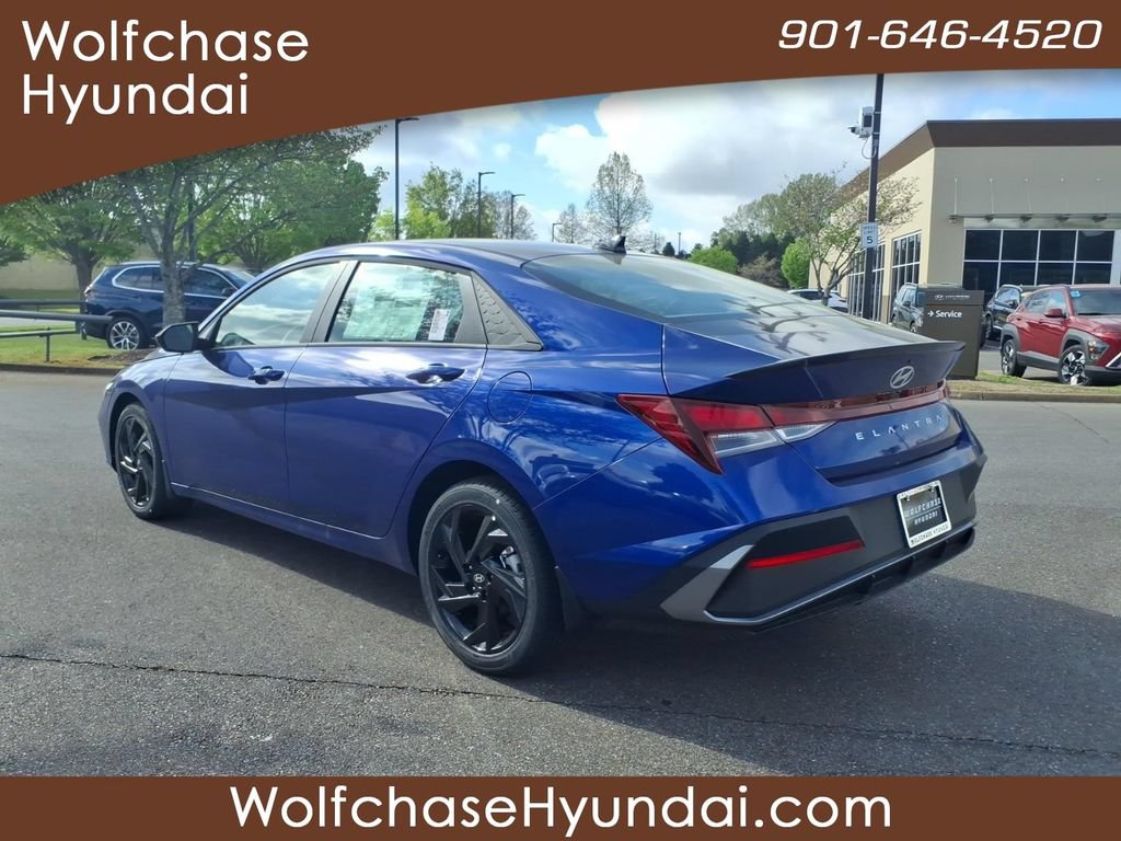 New 2026 Hyundai Elantra Sport FWD image 3