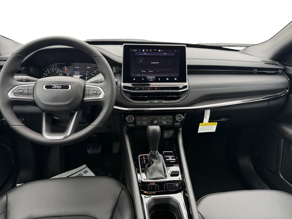 New 2026 Jeep Compass Latitude image 10