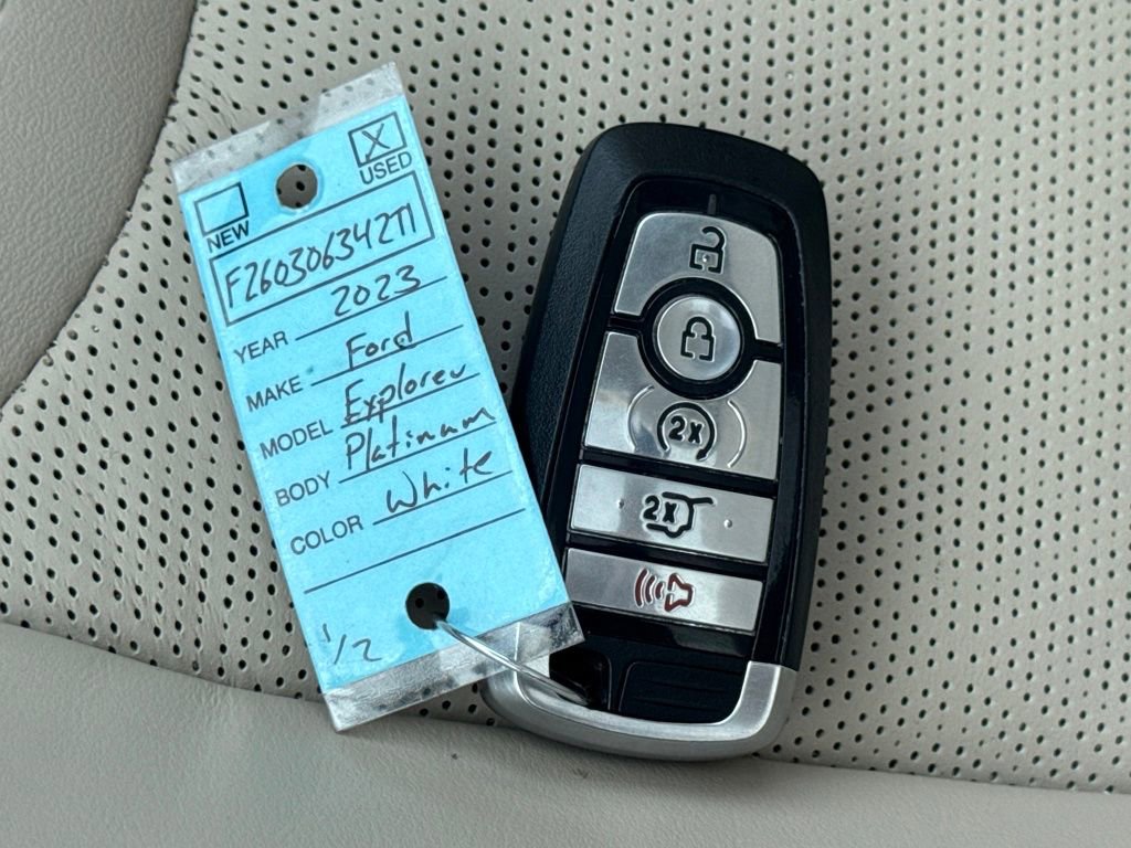 Used 2023 Ford Explorer Platinum w/ Technology Package image 57