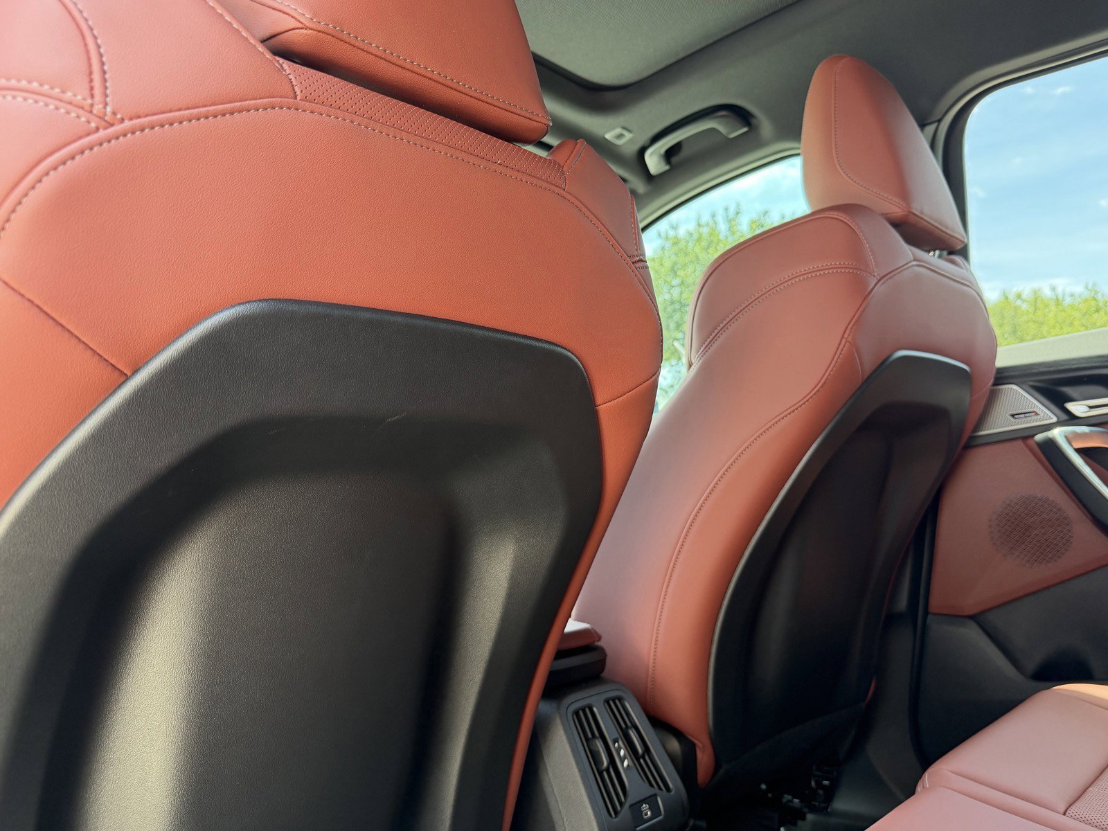 New 2026 BMW X1 xDrive28i AWD/4WD image 18