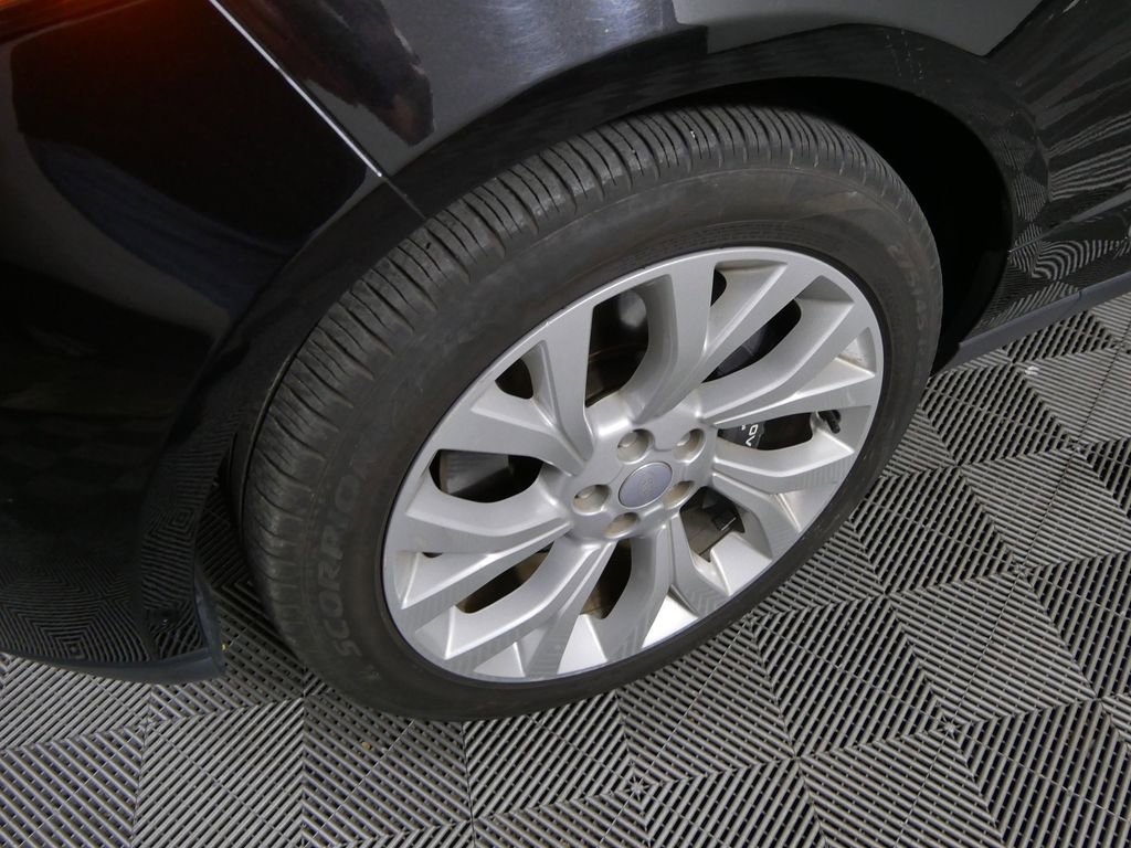 Used 2022 Land Rover Range Rover Westminster Edition image 10