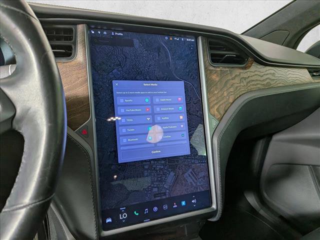 Used 2019 Tesla Model X 75D AWD/4WD image 16