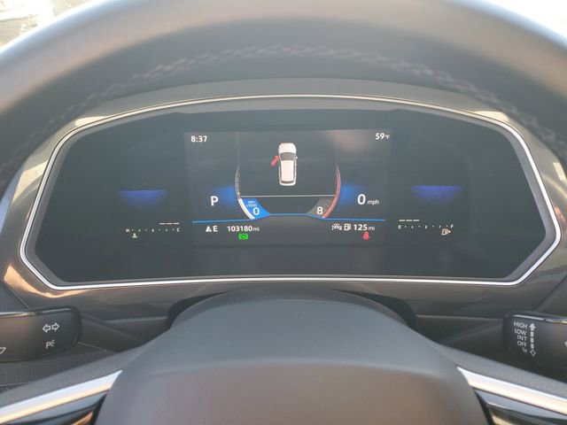 Used 2022 Volkswagen Tiguan SE R-Line image 23