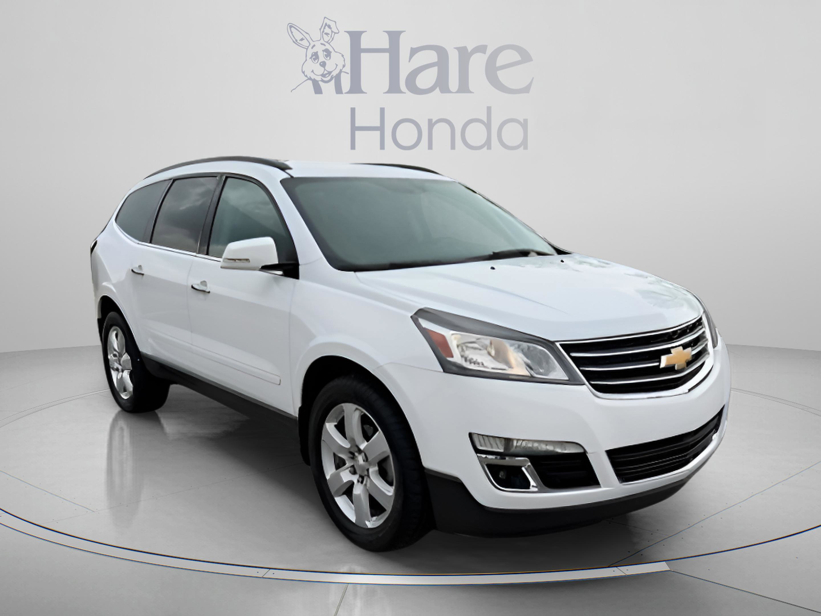 Used 2017 Chevrolet Traverse LT w/ Style and Technology Package FWD image 7