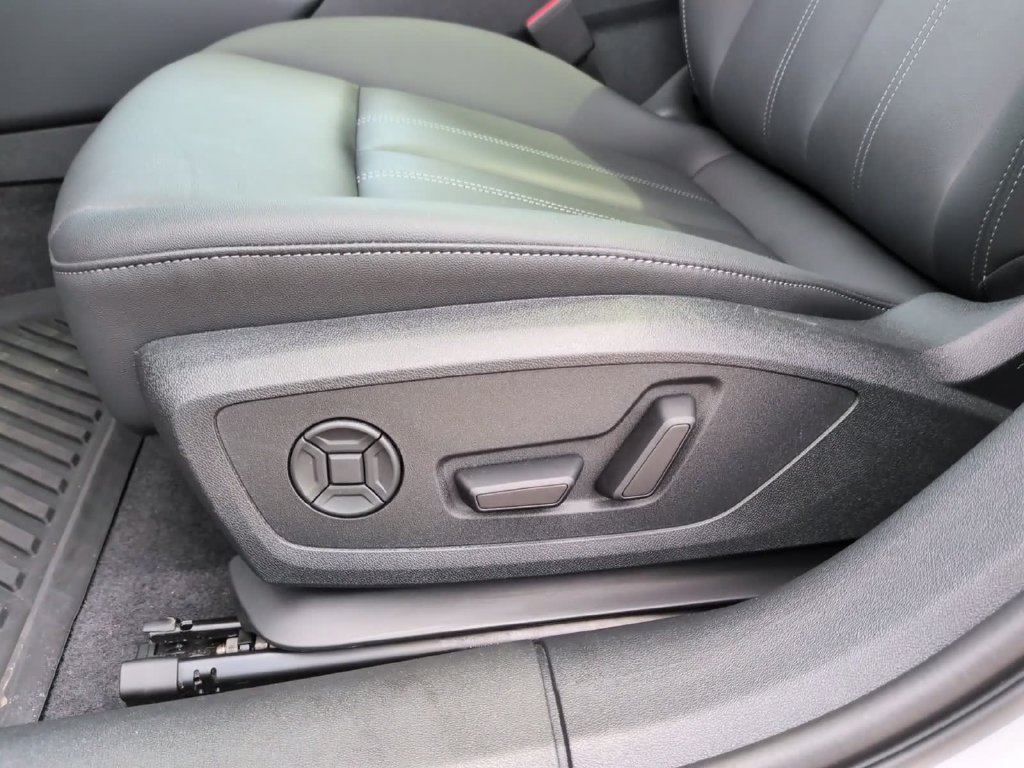 Used 2025 Audi A5 Premium Plus w/ Premium Plus AWD/4WD image 25