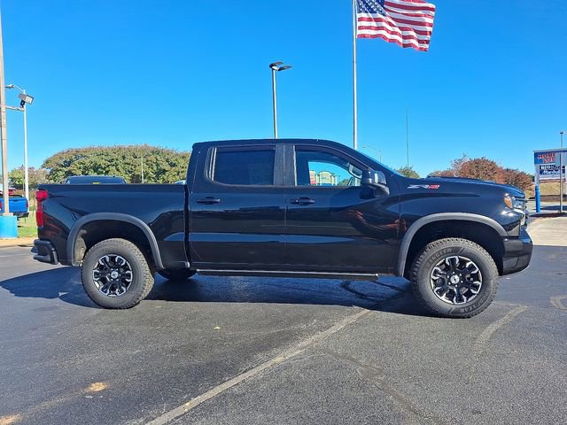 Used 2024 Chevrolet Silverado 1500 ZR2 w/ Technology Package image 7
