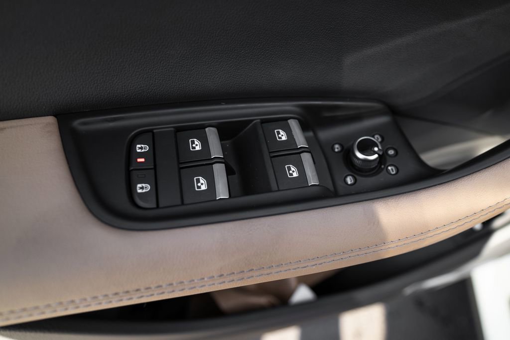 Used 2025 Audi Q7 2.0T Premium Plus w/ Premium Plus Package image 13