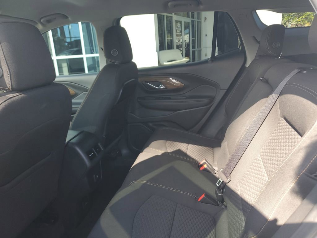 Used 2020 GMC Terrain SLE w/ Driver Convenience Package image 14
