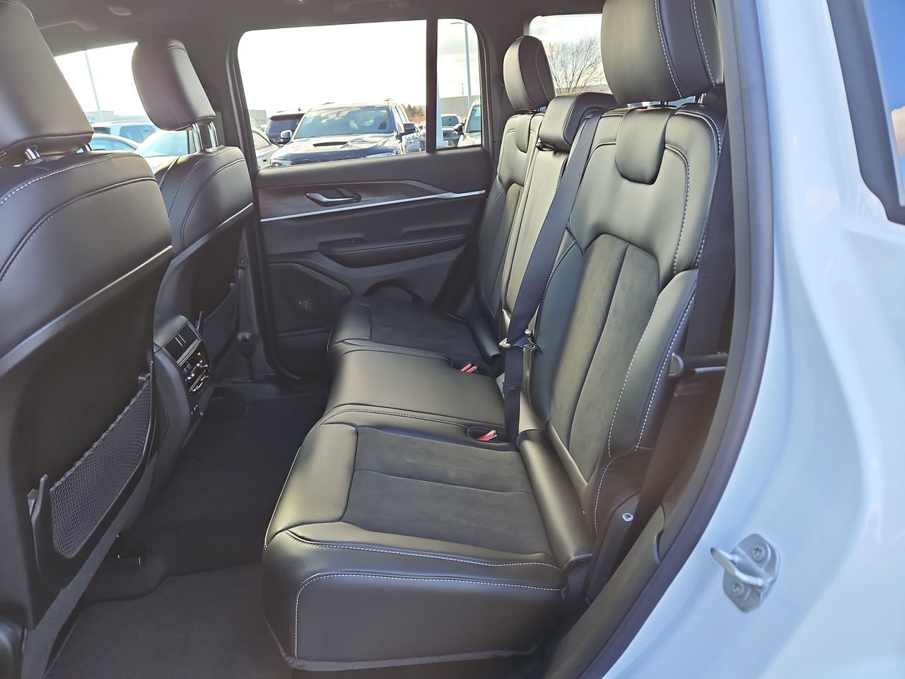 New 2026 Jeep Grand Cherokee Altitude AWD/4WD image 13