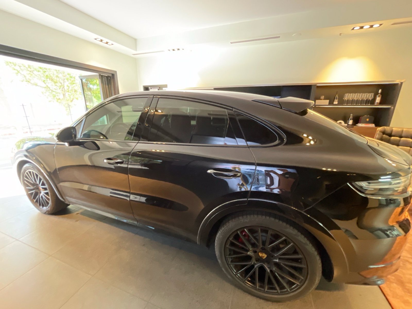 Used 2022 Porsche Cayenne GTS w/ Premium Package Plus AWD/4WD image 6