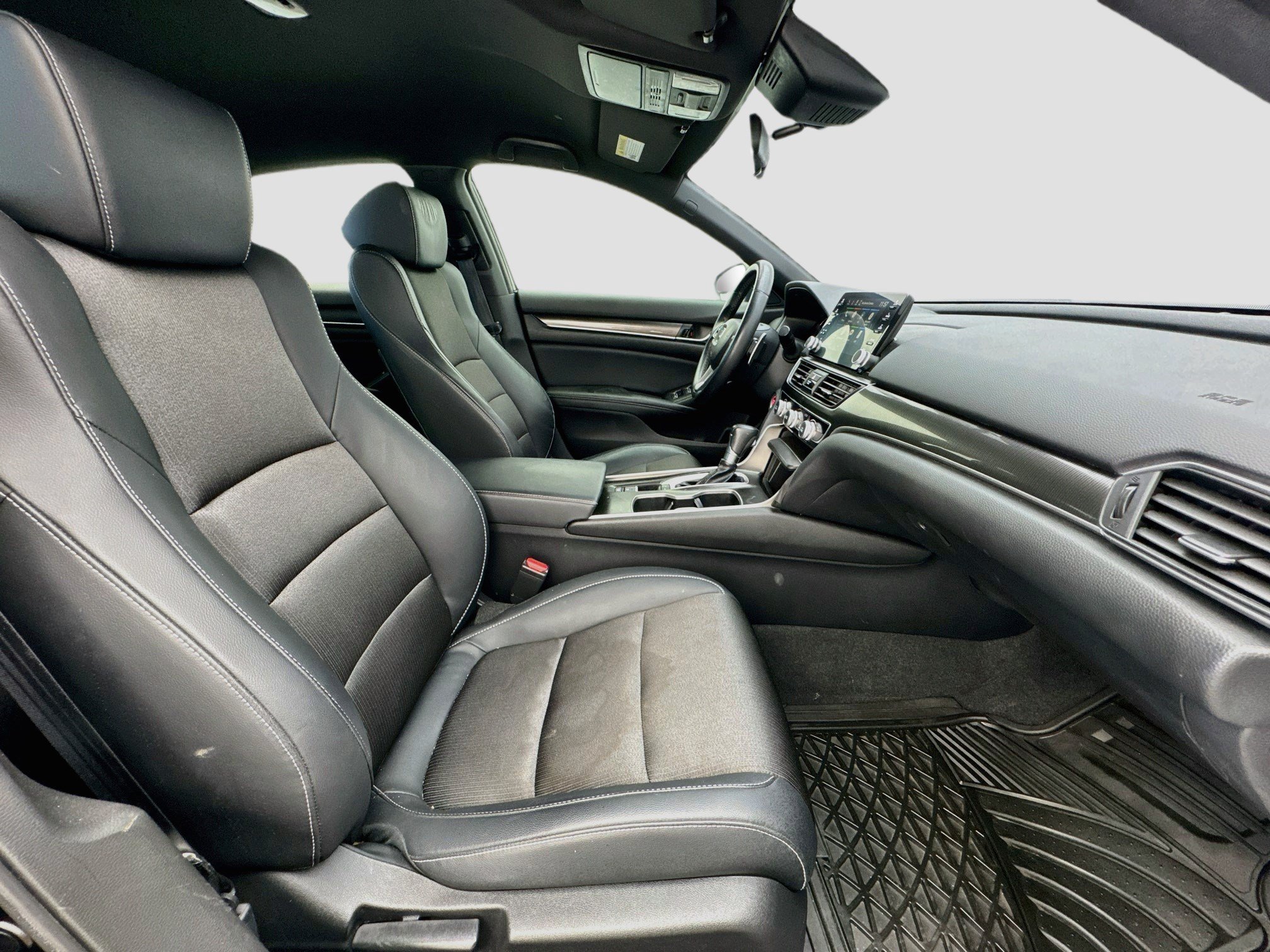 Used 2018 Honda Accord Sport image 18