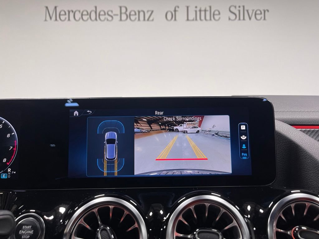 Used 2024 Mercedes-Benz GLA 35 AMG 4MATIC image 34