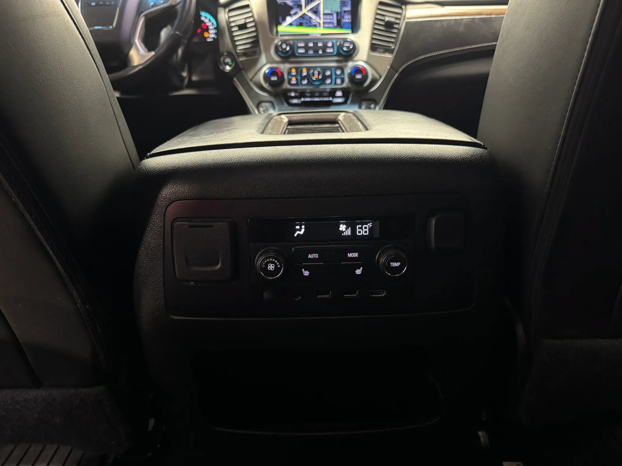 Used 2018 GMC Yukon XL Denali w/ Denali Ultimate Package AWD/4WD image 44