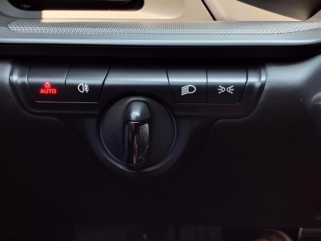 Used 2023 Porsche 911 Carrera 4S image 17