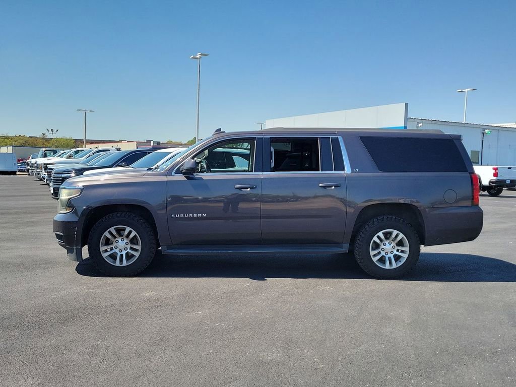 Used 2018 Chevrolet Suburban LT image 14