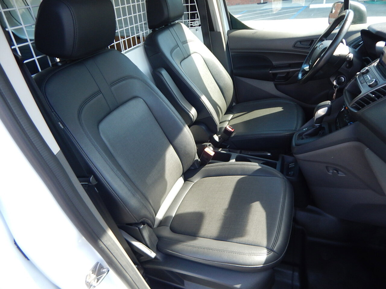 Used 2020 Ford Transit Connect XL image 22