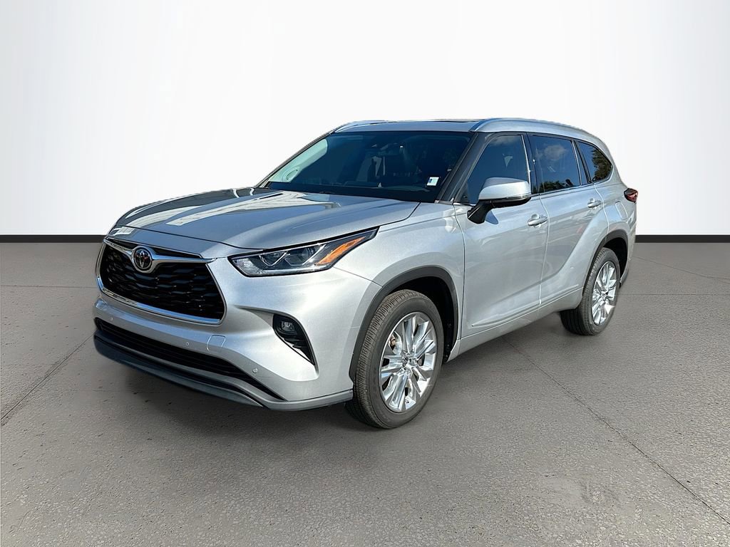 Used 2020 Toyota Highlander Limited image 3