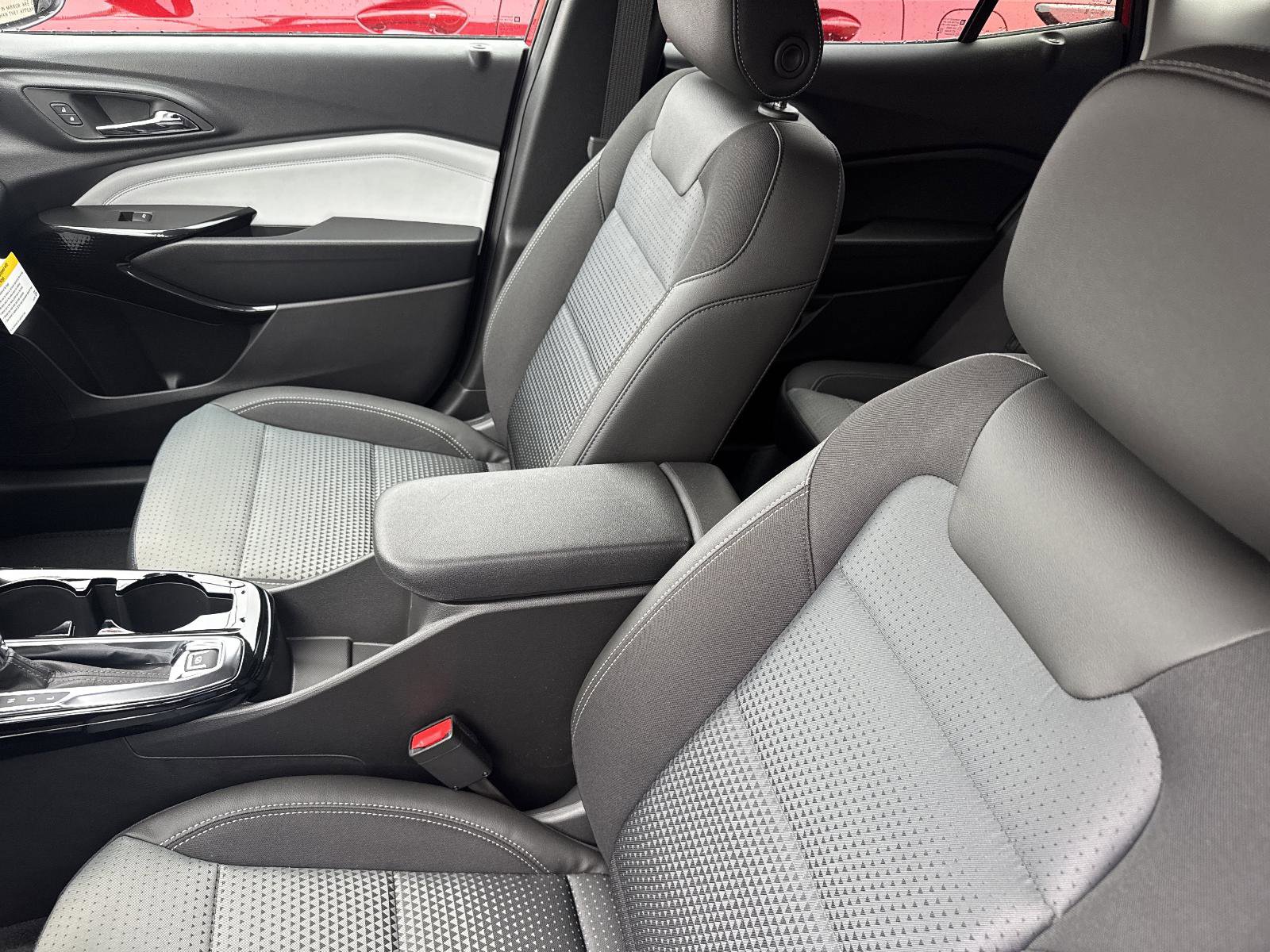 New 2026 Chevrolet Trax LT w/ Driver Confidence Package FWD image 9