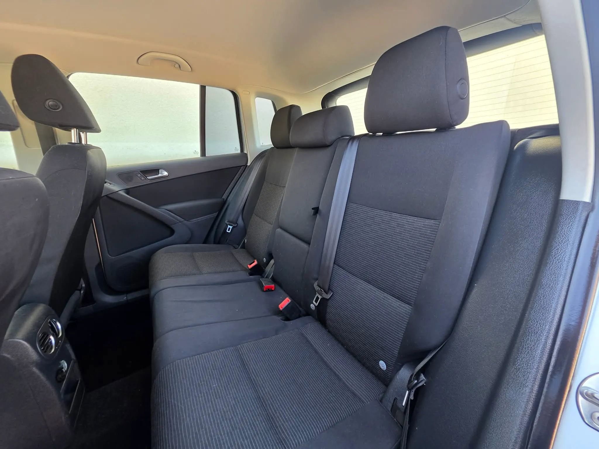 Used 2013 Volkswagen Tiguan S FWD image 12