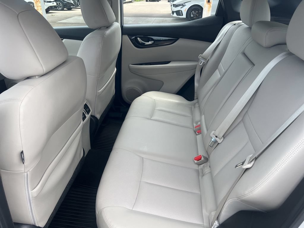 Used 2018 Nissan Rogue Sport SL w/ SL Premium Package AWD/4WD image 9