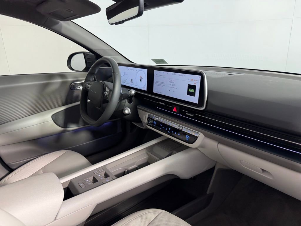 Used 2025 Hyundai Ioniq 6 SEL image 37