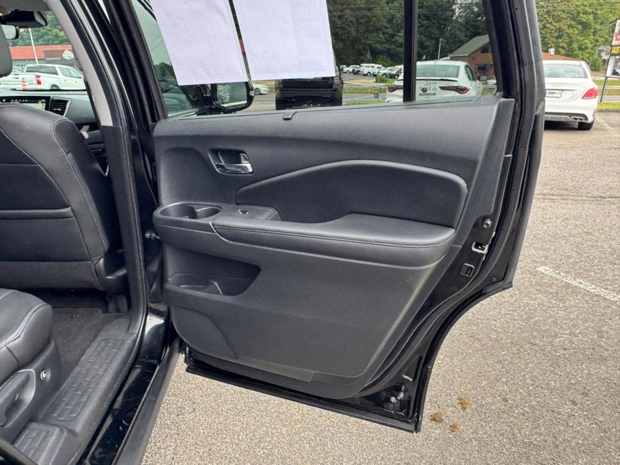 Used 2022 Honda Pilot Touring image 20