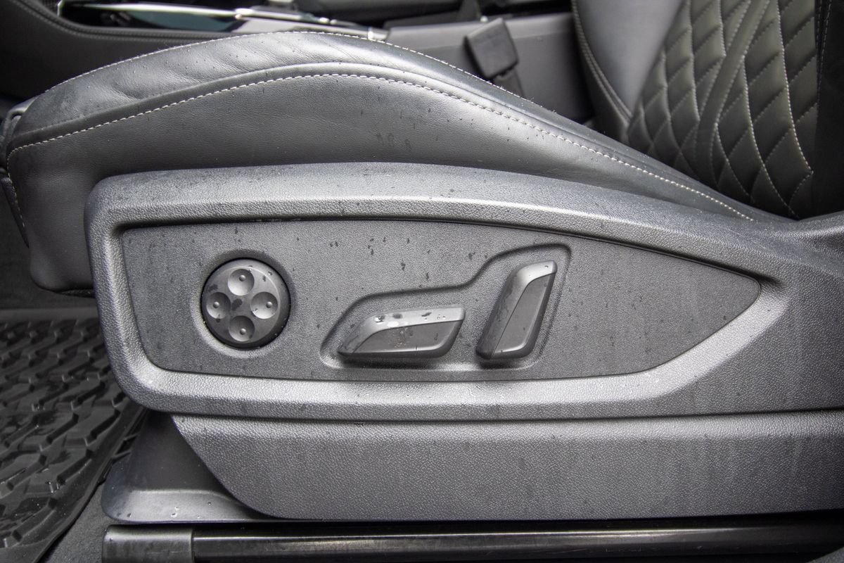 Used 2022 Audi SQ5 Prestige w/ Prestige Package AWD/4WD image 16