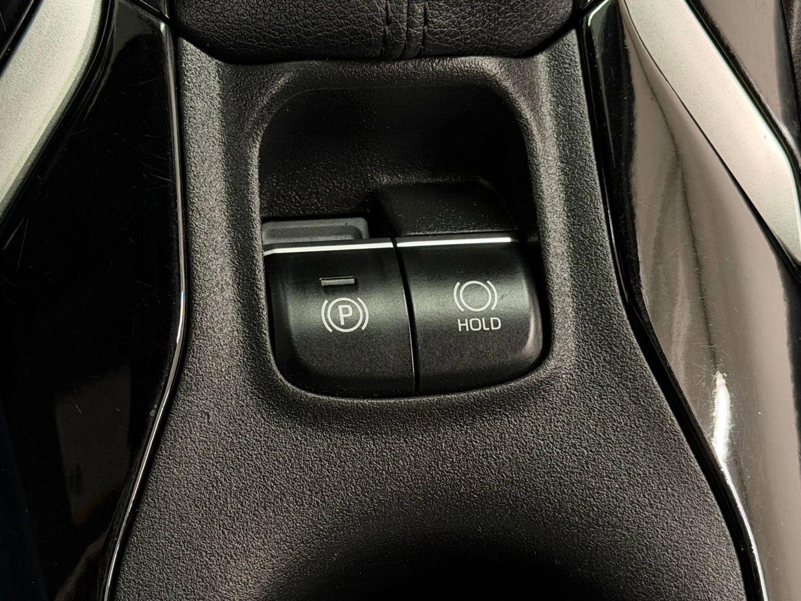 Used 2020 Toyota Corolla XSE image 29