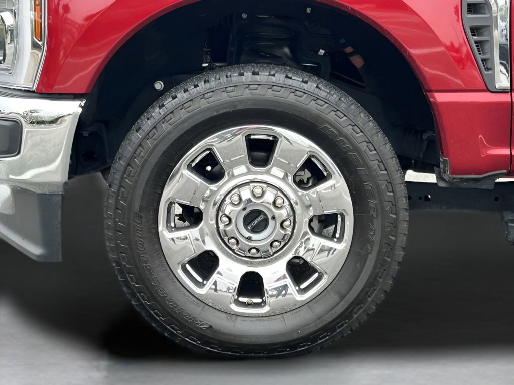 Used 2025 Ford F250 Lariat w/ Chrome Package image 14