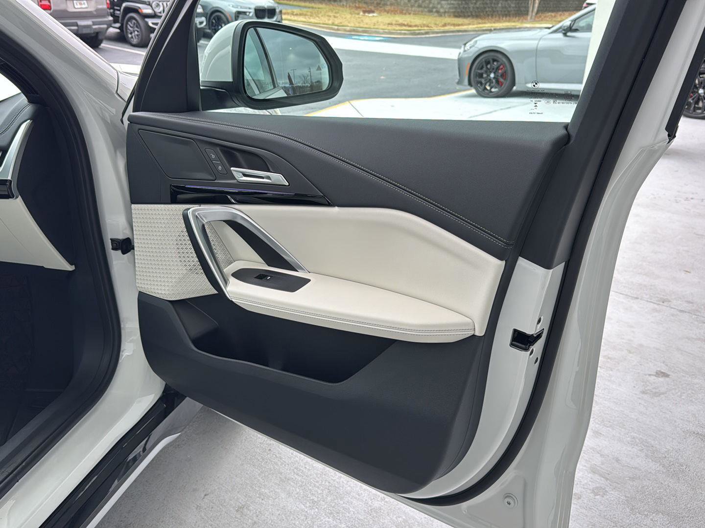 New 2026 BMW X1 xDrive28i w/ Convenience Package image 12