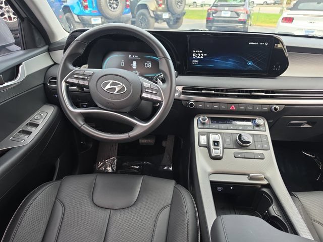 Used 2025 Hyundai Palisade SEL FWD image 17