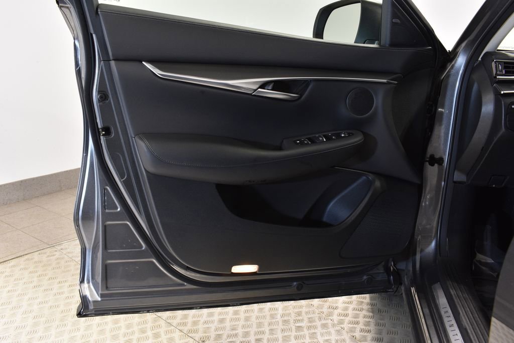 Certified 2025 INFINITI QX50 Pure image 12