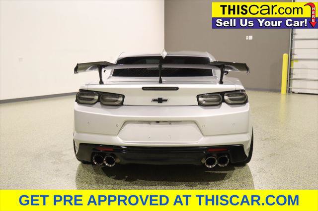 Used 2019 Chevrolet Camaro ZL1 RWD image 7