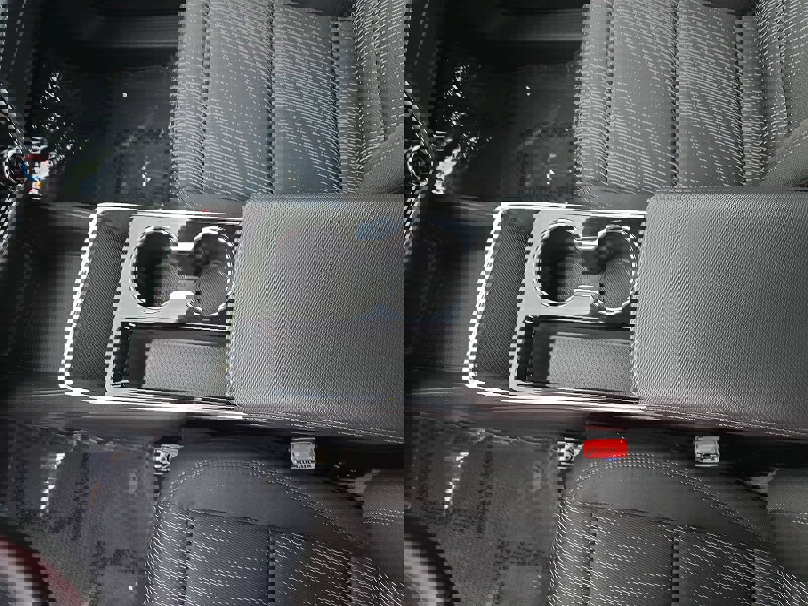 Used 2025 Chevrolet Equinox LT image 26