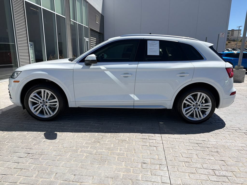 Used 2019 Audi Q5 2.0T Premium Plus w/ Premium Plus Package AWD/4WD image 2